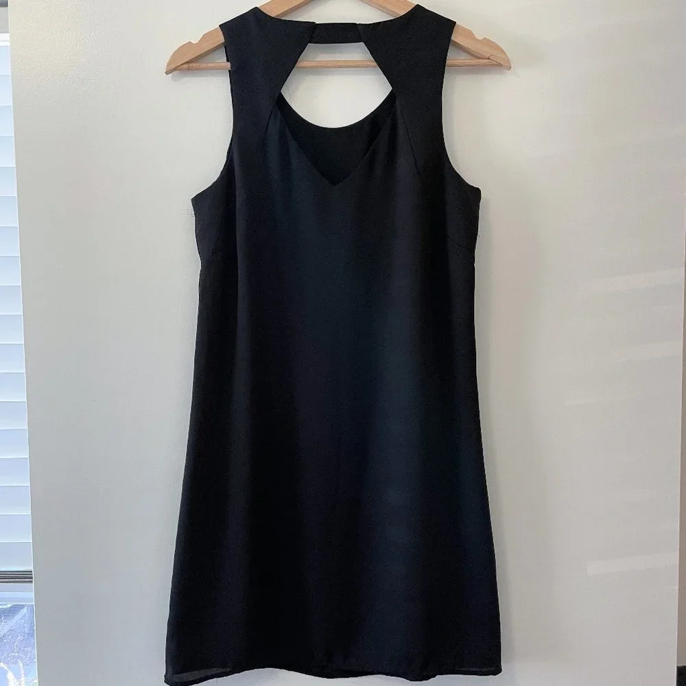 Pink Republic Black Sheath Dress Keyhole Back - Picture 5 of 6